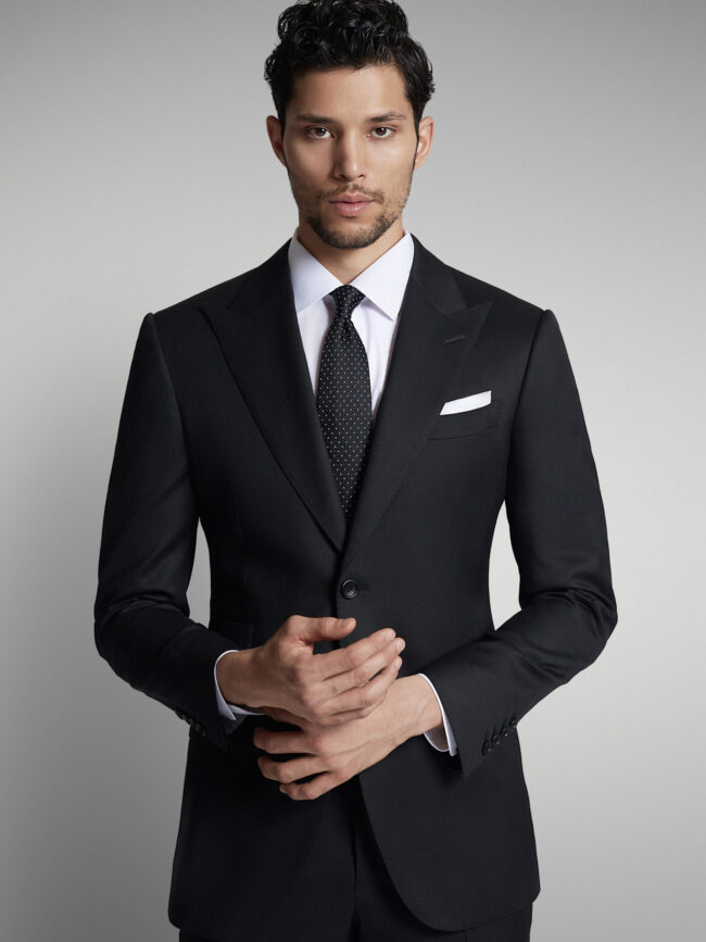 BLACK TAILORED FIT SUIT