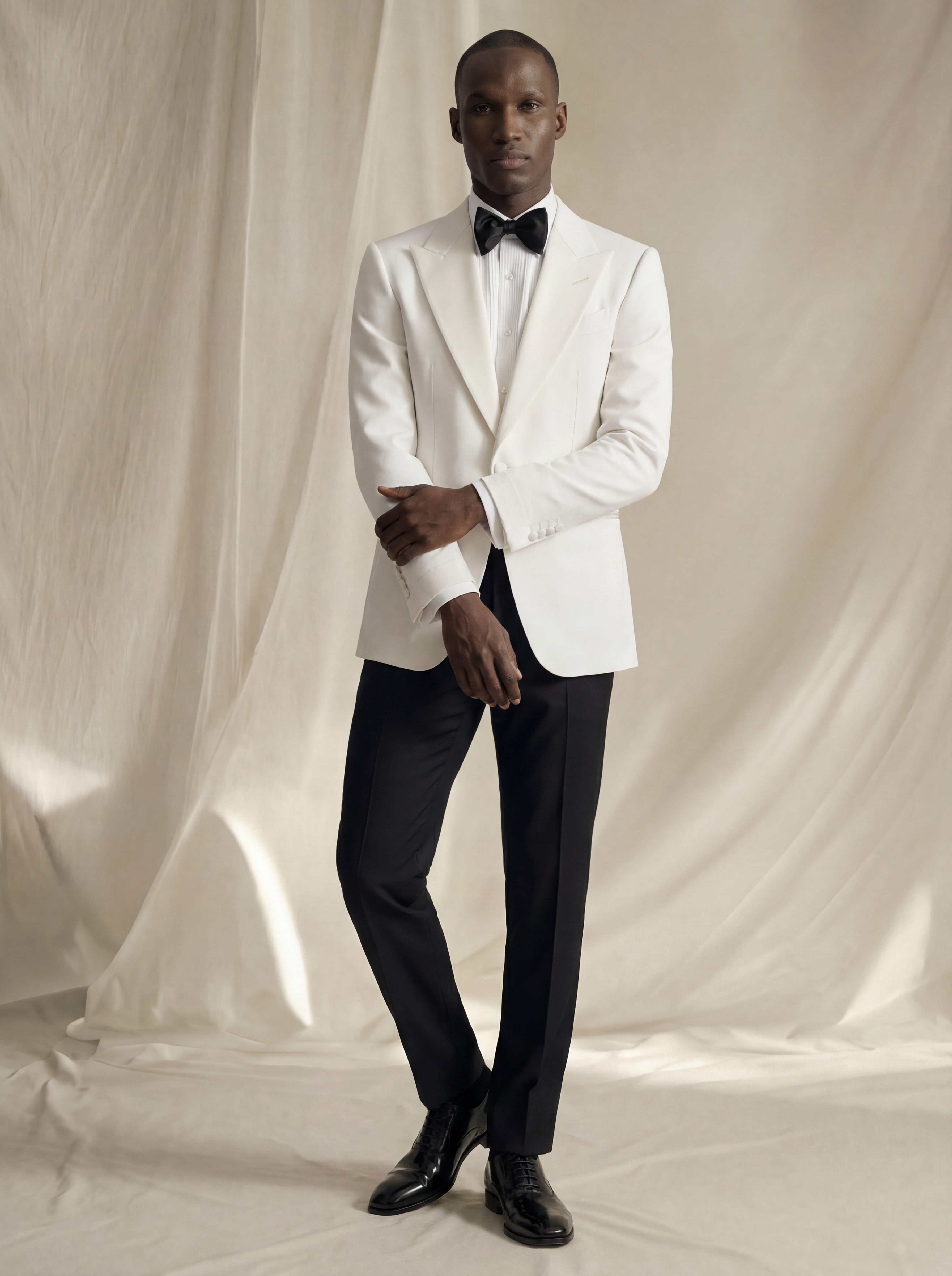 Élysian Ivory Tuxedo